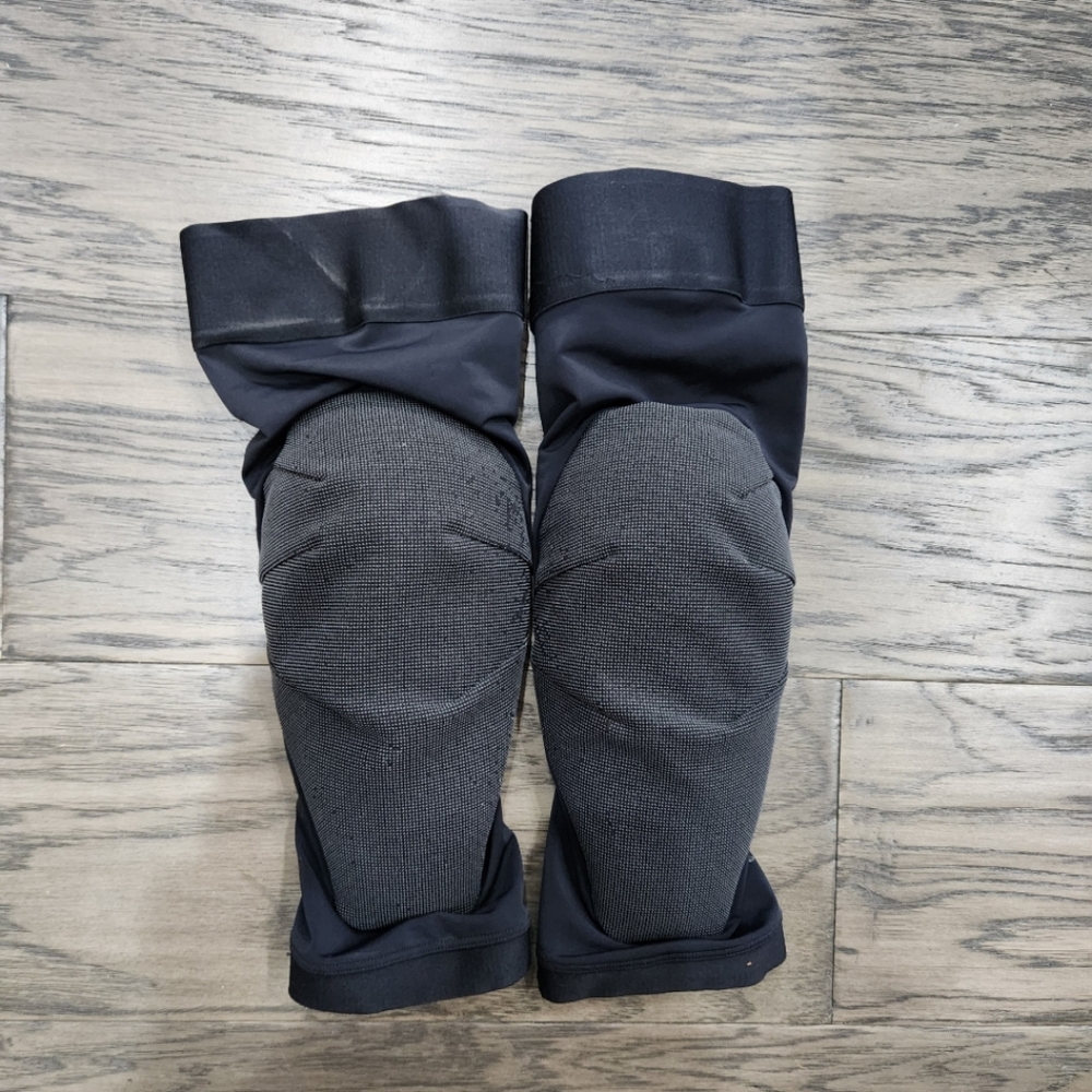 Women's Rapha Trail Knee Pads